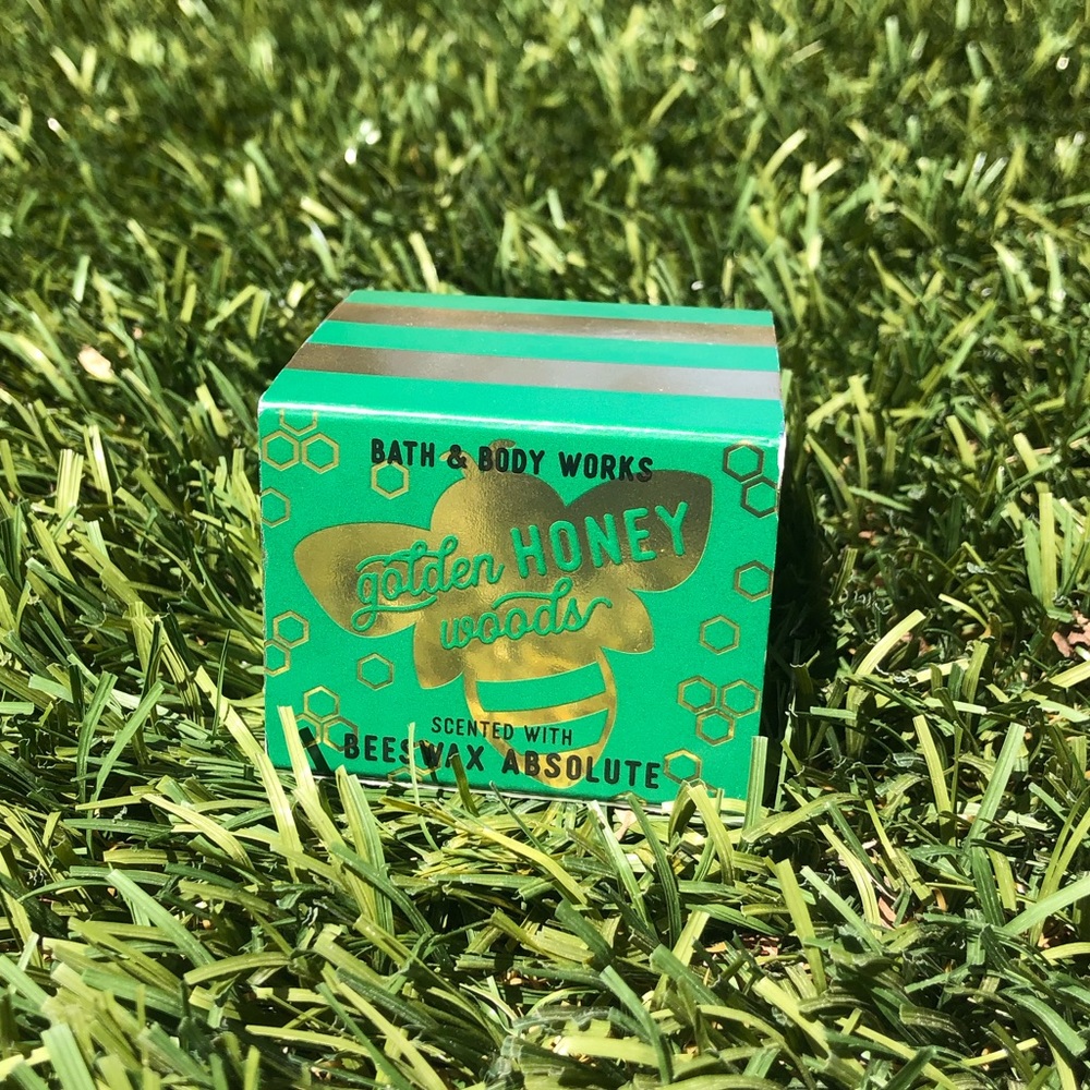 Bath and Body Works Golden Honey Woods Candle scented with Beeswax Absolute